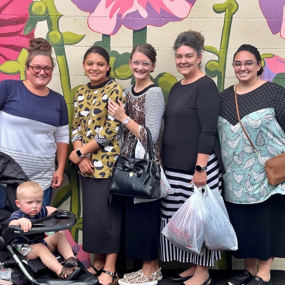 Meet Me! - Picture 3 of 16